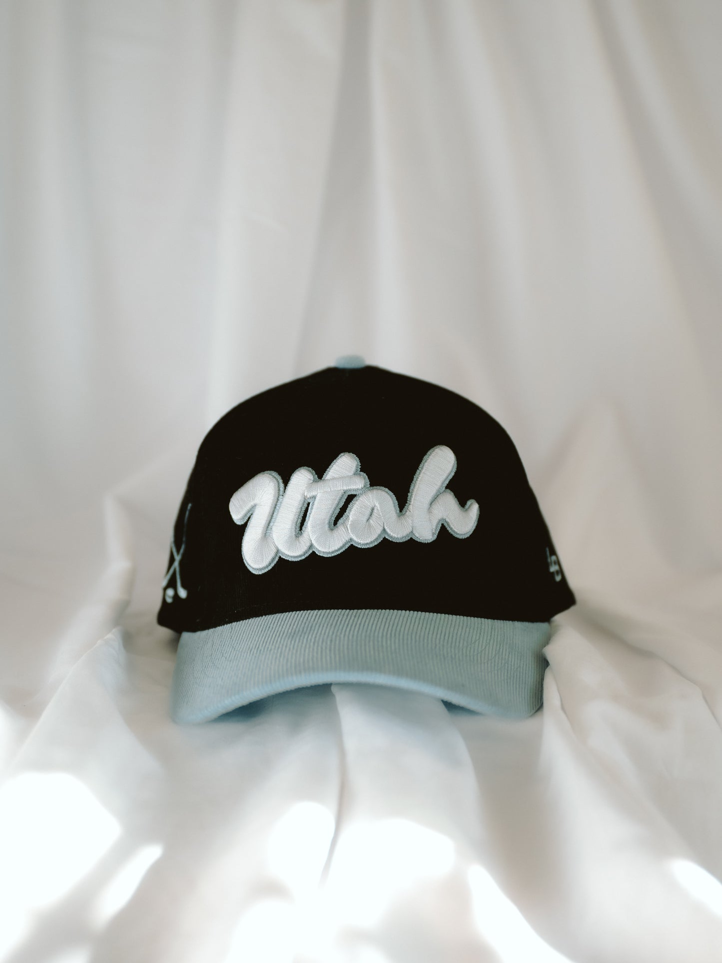 UTAH POWDER BLUE & BLACK